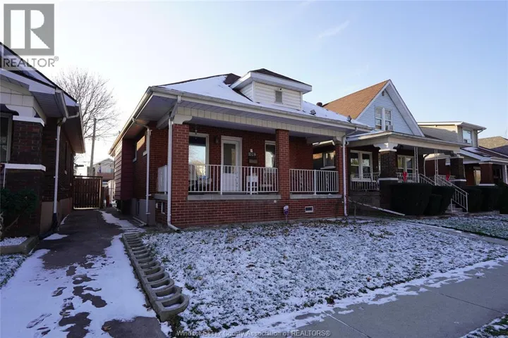 1529 ELSMERE AVENUE, Windsor, Ontario N8X4H2