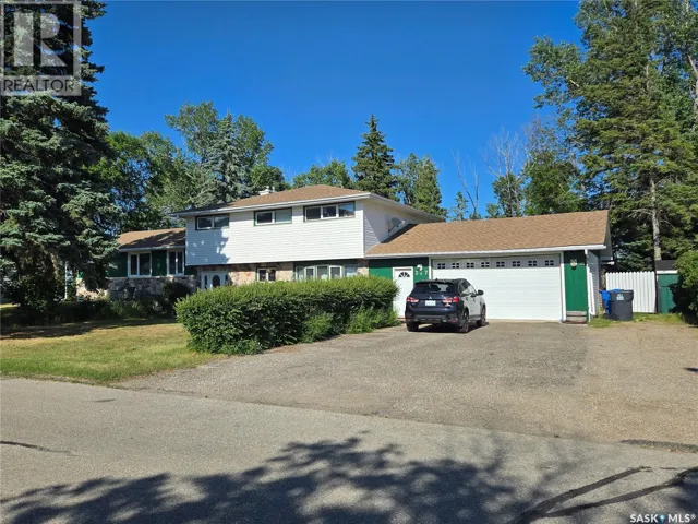 327 Russell STREET, Stoughton, Saskatchewan S0G4T0