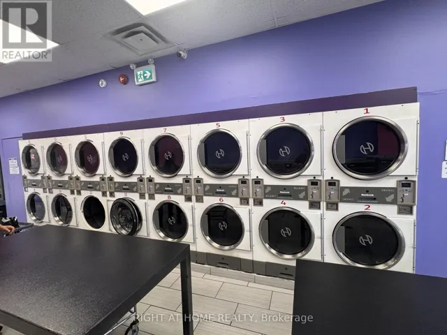 20A REXDALE BOULEVARD, Toronto (Rexdale-Kipling), Ontario M9W5Z3