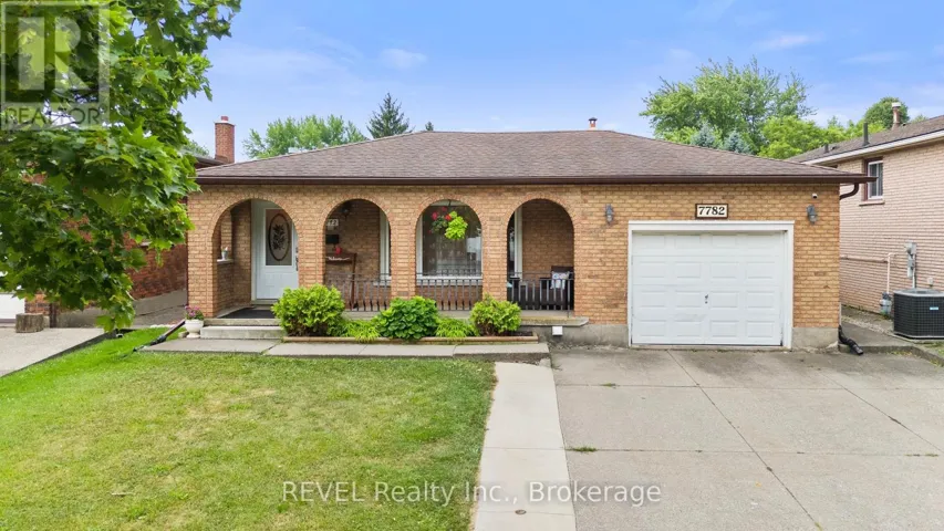 7782 BADGER ROAD, Niagara Falls (West Wood), Ontario L2H2J5