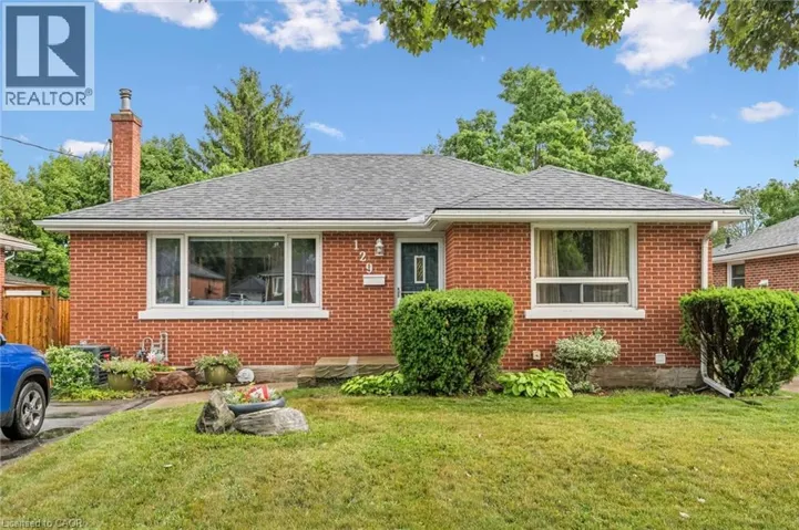 129 STEWART Avenue, Cambridge, Ontario N1R2V5