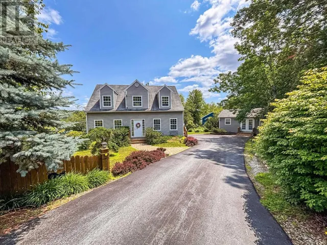 6 Stanford Lake Road, Chester, Nova Scotia B0J1J0
