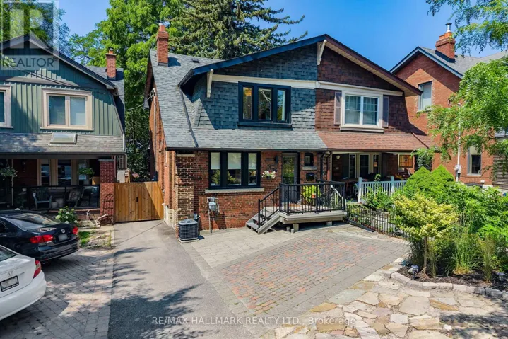 26 MAIN STREET, Toronto (East End-Danforth), Ontario M4E2V4