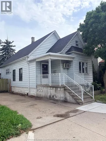 1235 ERIE STREET East, Windsor, Ontario N9A3Z6