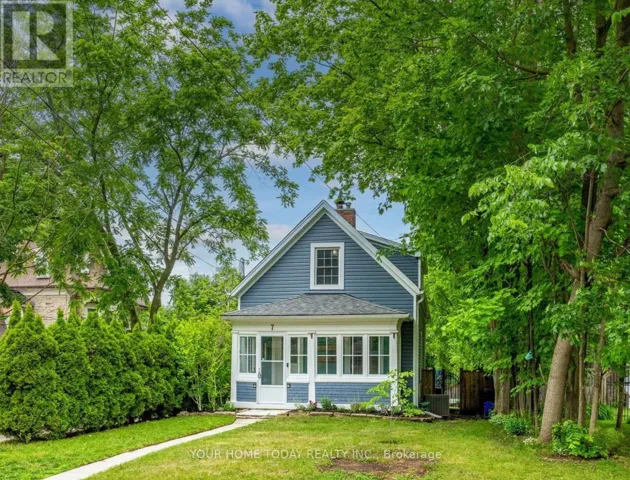 7 ALBERT STREET, Halton Hills (Georgetown), Ontario L7G2A8