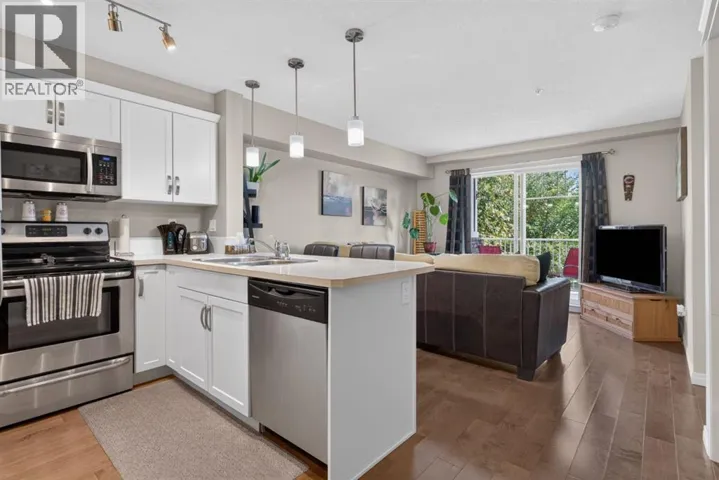 204, 406 Cranberry Park SE, Calgary, Alberta T3M1Y9