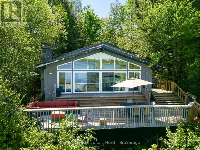 20 MACBETH ISLAND, Bracebridge (Oakley), Ontario P1L1X3