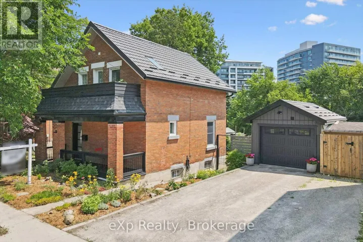 131 SURREY STREET E, Guelph (Downtown), Ontario N1H3R1