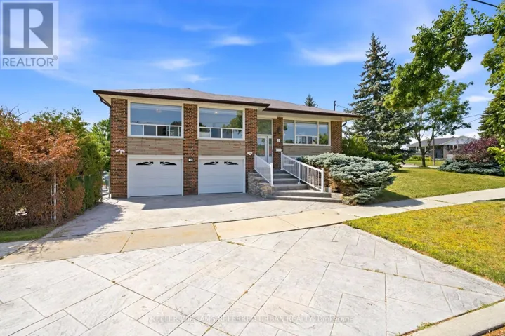 3 BRANCASTER COURT, Toronto (Eringate-Centennial-West Deane), Ontario M9C4E4