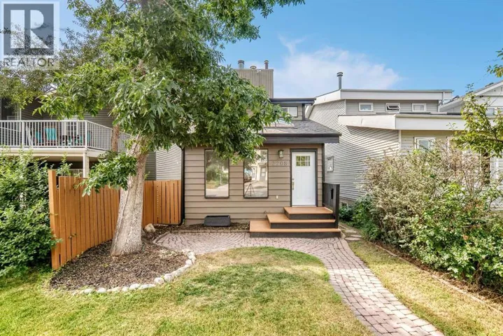 2208 ALEXANDER Street SE, Calgary, Alberta T2G4J6