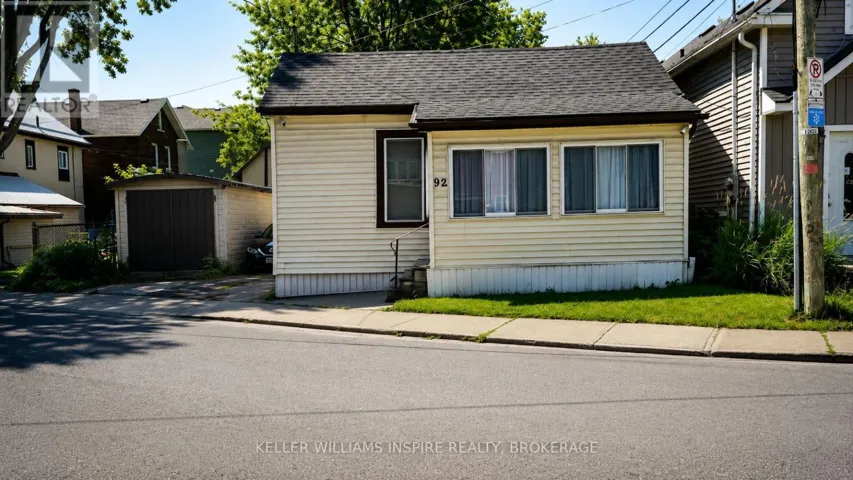 92 ELM STREET, Kingston (East of Sir John A. Blvd), Ontario K7K1N2