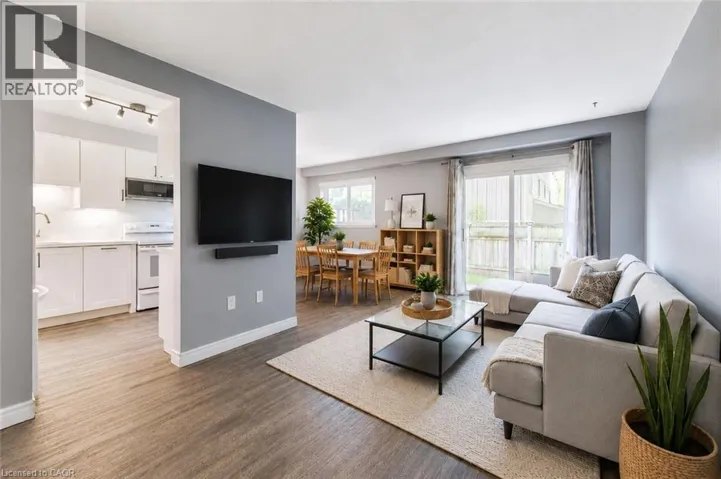 51 PAULANDER Drive Unit# 116, Kitchener, Ontario N2M5E5