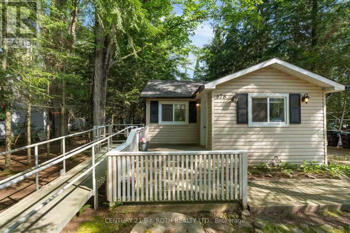 678 PINEGROVE AVENUE, Innisfil, Ontario L9S2K4