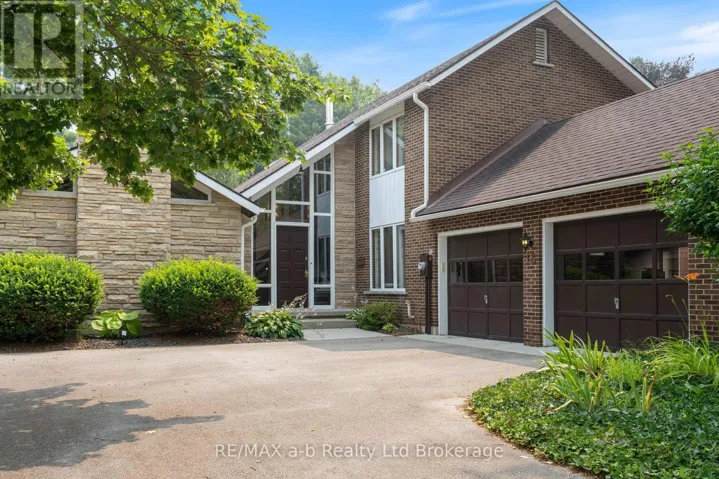 13 SEGAL DRIVE, Tillsonburg, Ontario N4G4P4