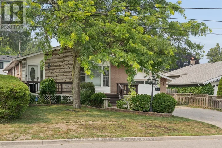 970 TIMMINS GARDENS, Pickering (West Shore), Ontario L1W2L2