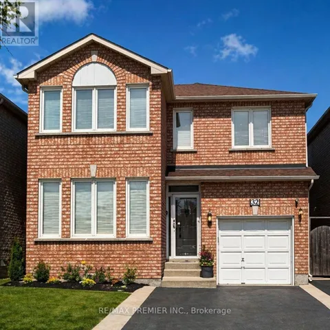 32 STONEBRIAR DRIVE, Vaughan (Maple), Ontario L6A2N2
