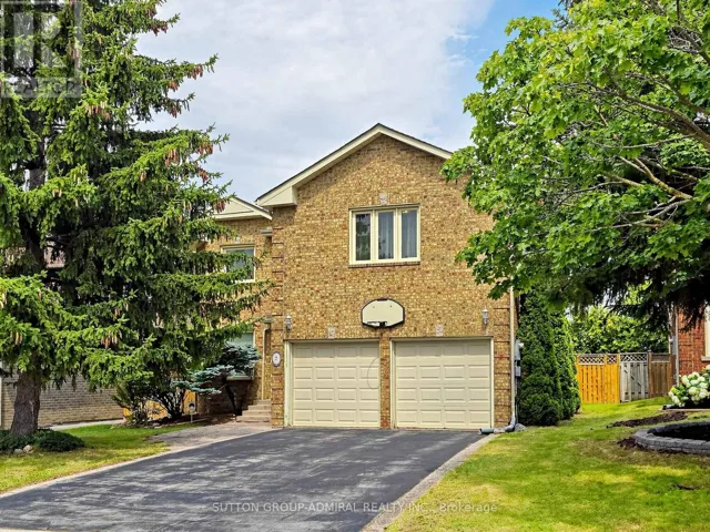 7 CUMMINGS COURT, Markham (Thornlea), Ontario L3T6S4