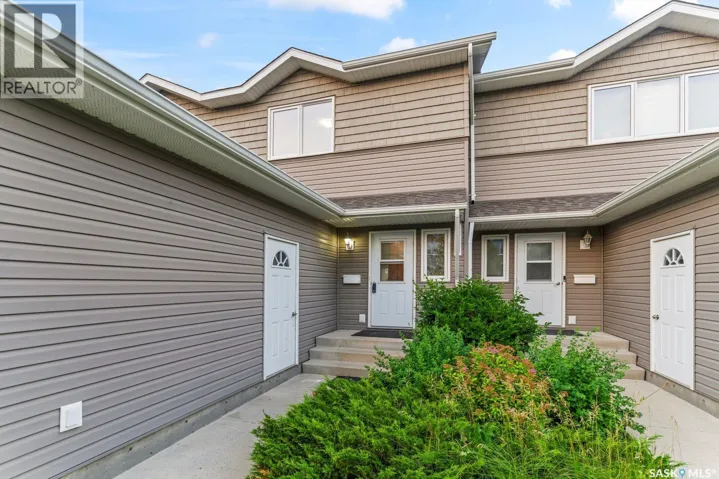 1002 715 Hart ROAD, Saskatoon, Saskatchewan S7M3Y8