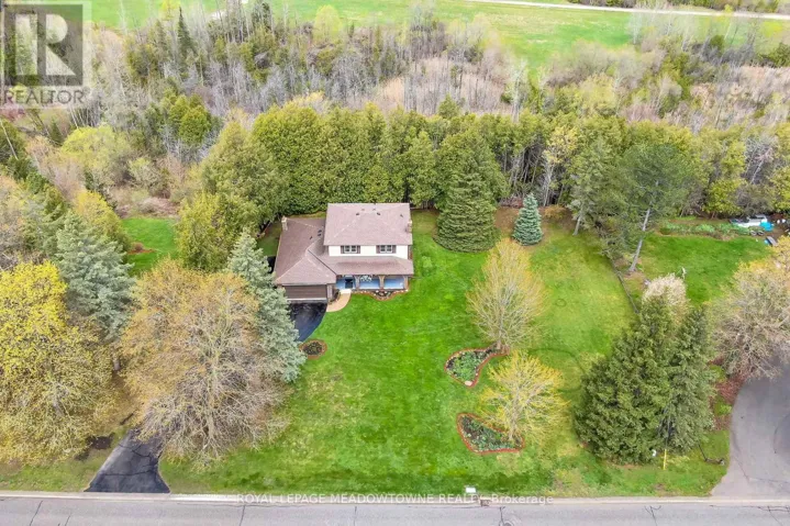 39 WILDWOOD ROAD, Halton Hills (Glen Williams), Ontario L7G2W8