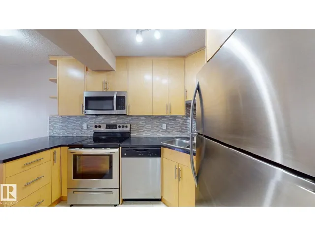 #307 10140 120 street NW, Edmonton, Alberta T5K1Z8
