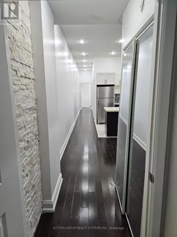 2 - 924 DANFORTH AVENUE, Toronto (Danforth), Ontario M4J1L9