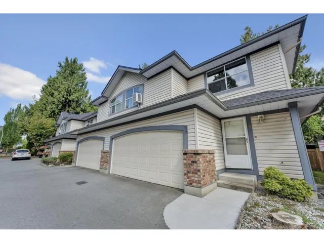 8 8257 121A STREET, Surrey, British Columbia V3W3R4