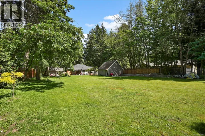 5470 Alderley Rd, Saanich, British Columbia V8Y1X8