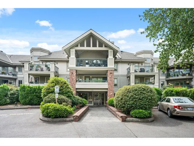 202 22015 48 AVENUE, Langley, British Columbia V3A8L3