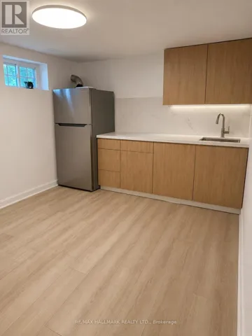 BASEMENT B - 68 CHILD DRIVE, Aurora (Aurora Highlands), Ontario L4G1Y7