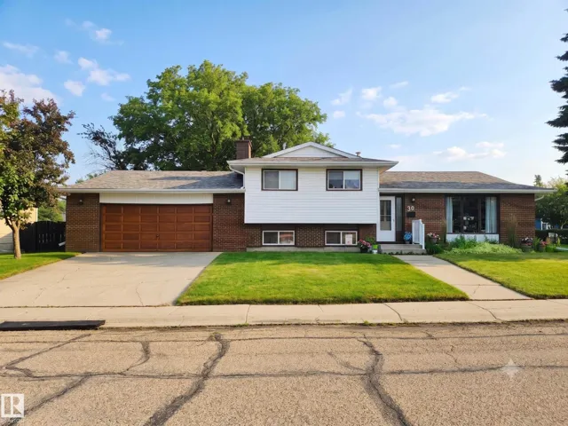 30 CAVANAGH CR, Stony Plain, Alberta T7Z1G3