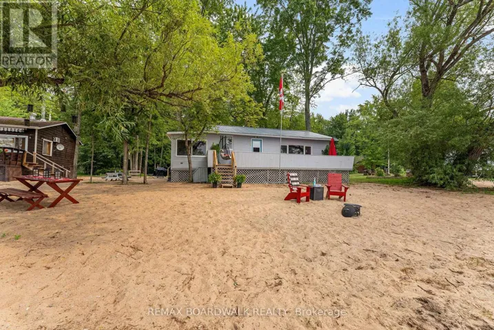 391 LEAVOY LANE, Horton, Ontario K7V3Z8