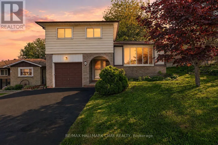 28 BRITANNIA AVENUE, Bradford West Gwillimbury (Bradford), Ontario L3Z1A1