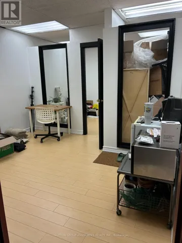 8 - 1287 ST CLAIR AVENUE W, Toronto (Corso Italia-Davenport), Ontario M6E1B8