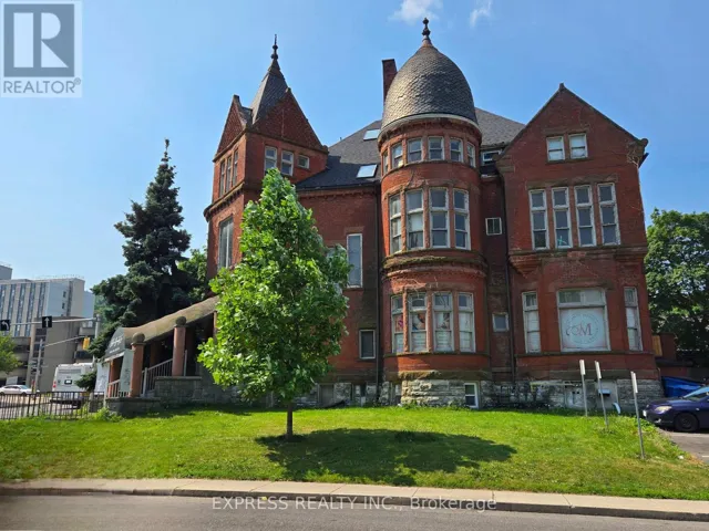 303 - 252 JAMES STREET S, Hamilton (Durand), Ontario L8P3B5