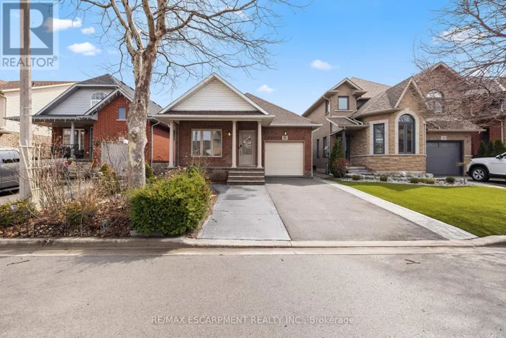 39 MCKIBBON AVENUE, Hamilton, Ontario L0R1P0