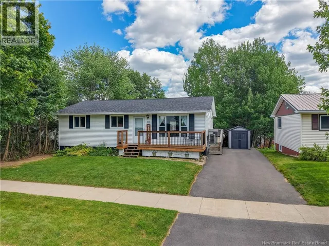 90 Bliss Street, Fredericton, New Brunswick E3B5S9