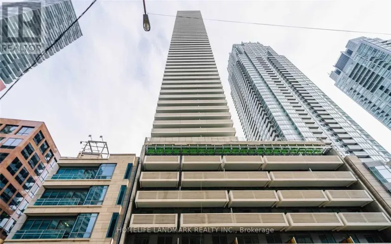 5009 - 2221 YONGE STREET, Toronto (Mount Pleasant West), Ontario M4S2B5