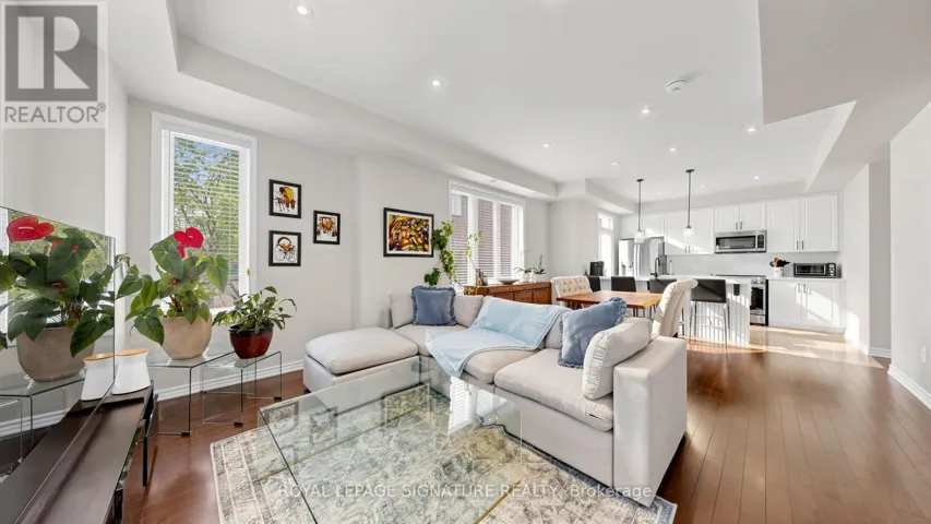 10 - 35 HERON PARK PLACE, Toronto (West Hill), Ontario M1E0B8