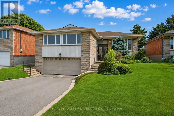 237 SEARLE AVENUE, Toronto (Bathurst Manor), Ontario M3H4B8