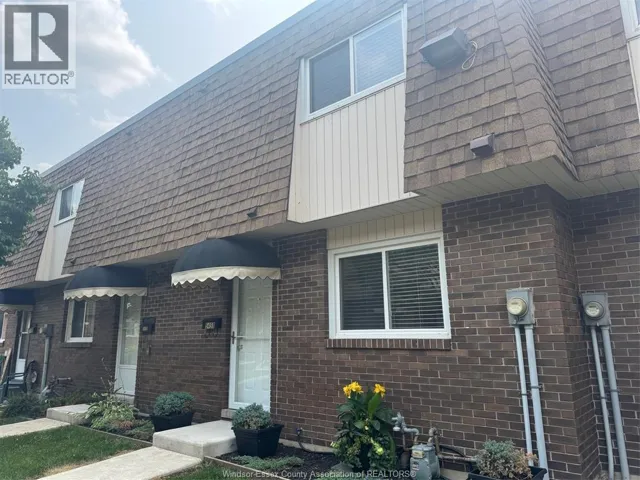 5458 LASALLINE AVENUE, Windsor, Ontario N8T1A8