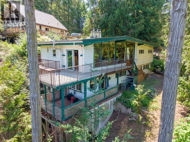 2610 GUNWHALE ROAD, Pender Island, British Columbia V0N2M2