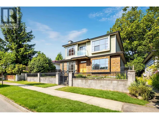 1225 HAZELTON STREET, Vancouver, British Columbia V5K4H8