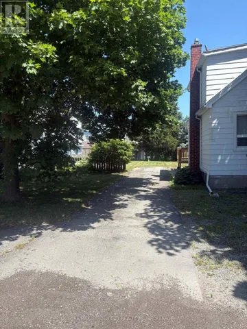 40 OAKWOOD STREET, Port Colborne (Main Street), Ontario L3K5E9