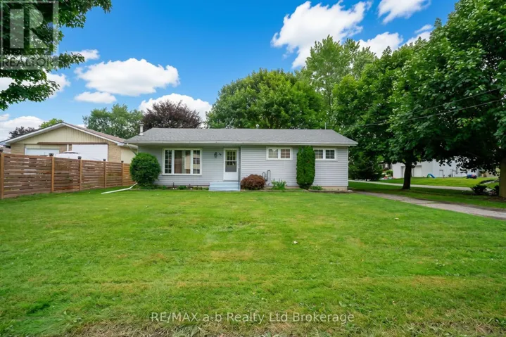 24 CENTRE STREET, Norwich (Norwich Town), Ontario N0J1P0