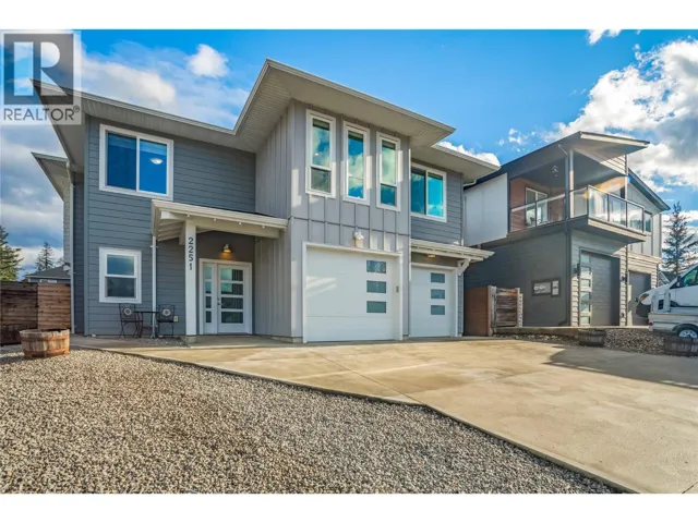 2251 14 Avenue SE, Salmon Arm, British Columbia V1E0E7