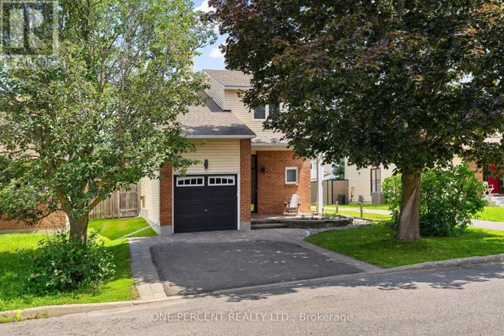 8 RASTILA CRESCENT, Ottawa, Ontario K1T2C6