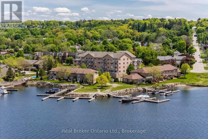 302 – 4 BECK BOULEVARD, Penetanguishene, Ontario L9M2H3