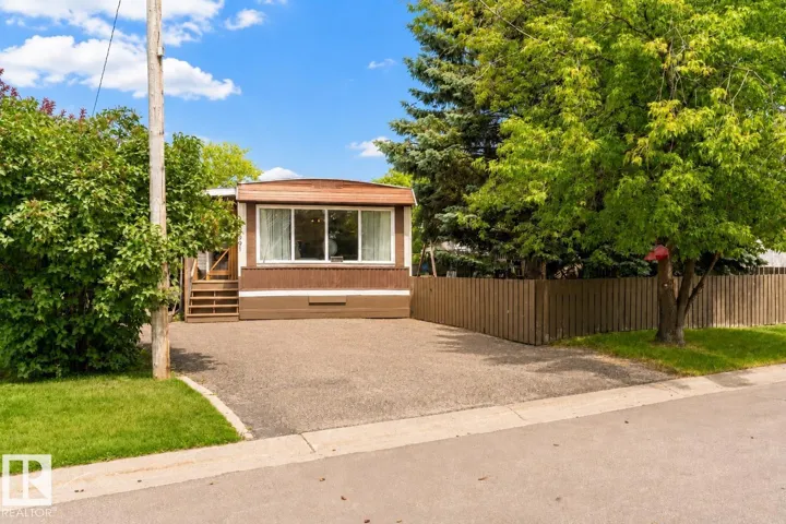 5301 52 ST, Cold Lake, Alberta T9M1X5