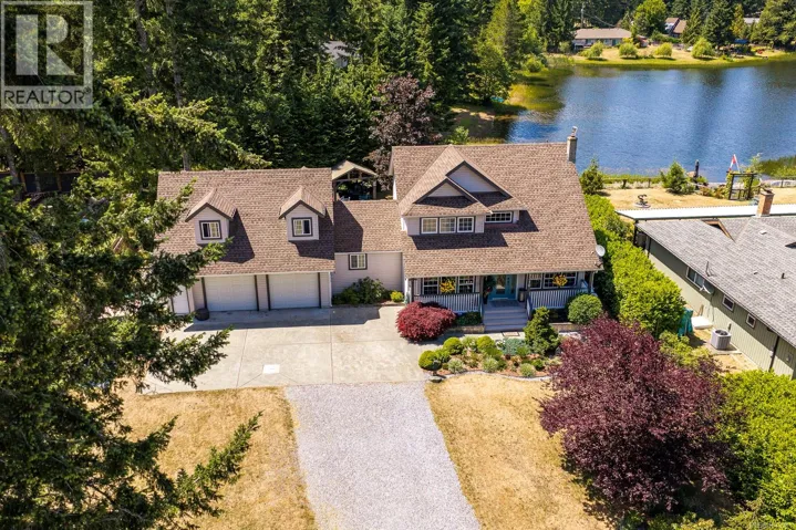9310 Martin Park Dr, Black Creek, British Columbia V9J1C4