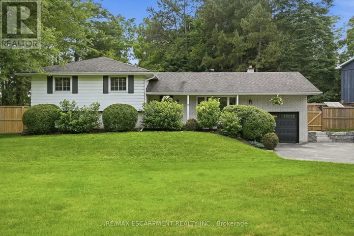 2 JAMESON DRIVE, Hamilton (Greensville), Ontario L9H5A2